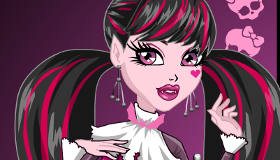Draculaura la Monster High