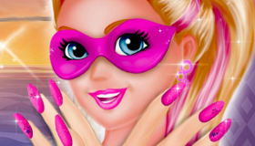 La manucure de Super Barbie